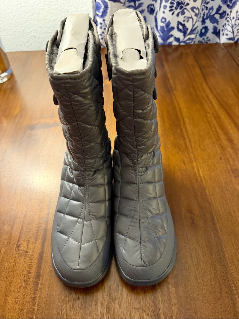 The North Face Thermoball Winter Pull-On Boots in Gray